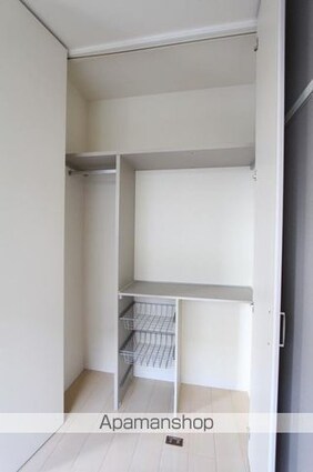 パインテイル　Ａ・Ｂ・Ｃ・Ｄ棟[2LDK/58.54m2]の収納