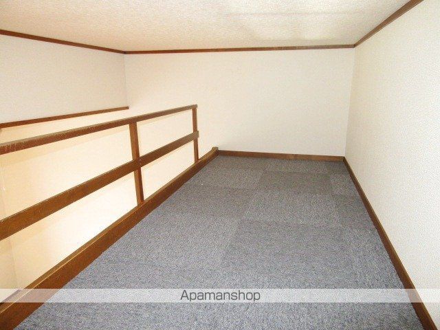 レピュートの内装写真