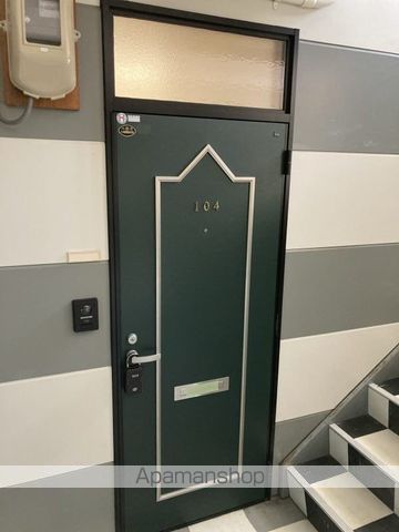サンロイヤル寺尾の玄関写真