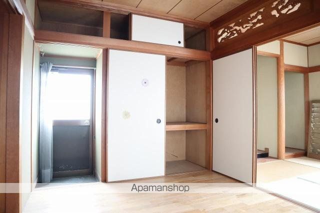 新添マンションの内装写真