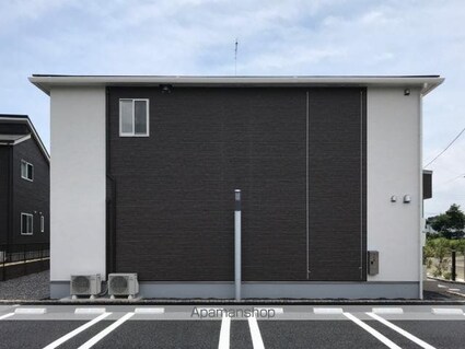 エバーレジデンス[1K/33.56m2]の外観2