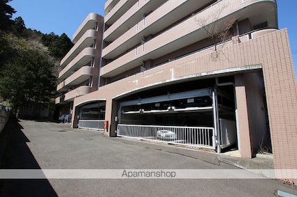 パルシェ越路[3LDK/71.16m2]の駐車場