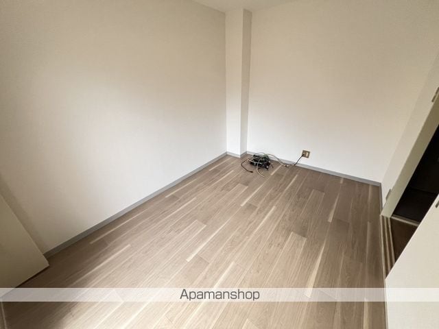 メゾンロレアールの内装写真