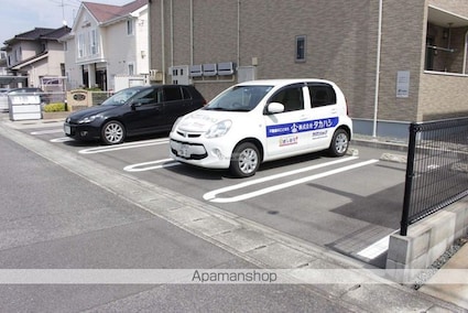 レジデンス・ネオ[1R/34.15m2]の駐車場