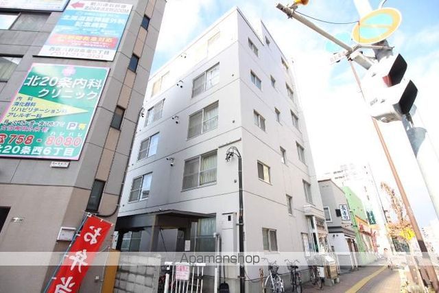 マンション常盤の外観写真