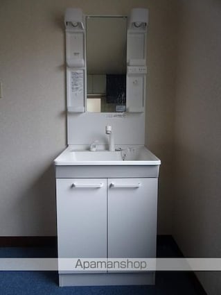 丸亀市西本町一丁目貸事務所[事務所/256.66m2]の洗面所