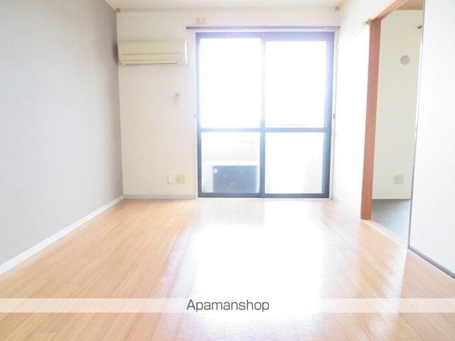 サリネージュ山手 ABCD棟 B棟の内装写真