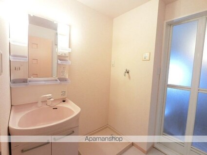 ルミエール　Ａ＆Ｋ　ⅠⅡⅢ[2DK/55.37m2]の洗面所