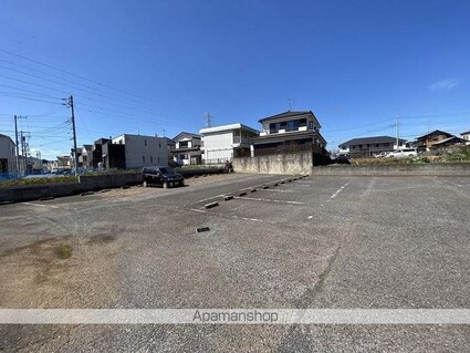 コーポ中村[2DK/39.66m2]の駐車場1