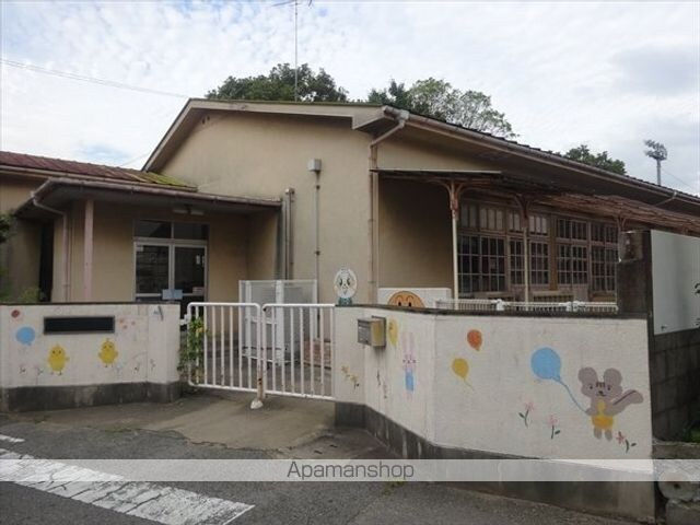 東小二里戸建[4DK/75.8m2]の周辺1