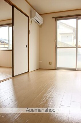 コーポ羽衣　Ｃシャルダン[2K/32.37m2]のリビング・居間