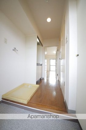 エミネンス聖蹟[1K/20.16m2]の玄関