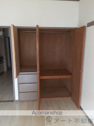 トレンディ山越の内装写真