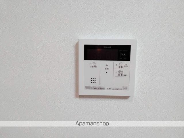SEESAW小路町の内装写真