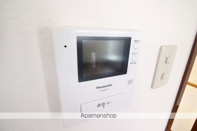アパートメント二階の内装写真