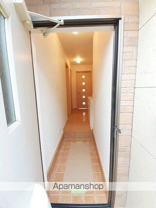 東京都西多摩郡日の出町大字平井[1R/32.9m2]の玄関