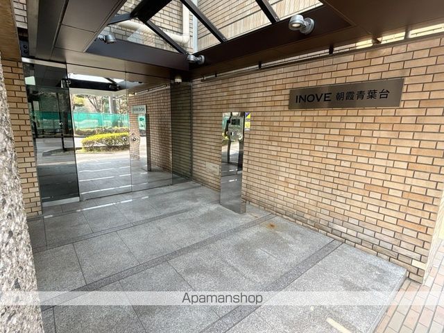 INOVE朝霞青葉台の玄関写真