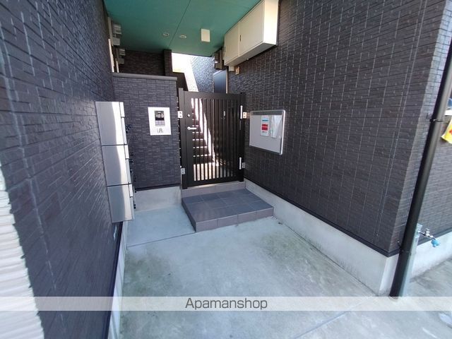IOTアパートメント徳庵の玄関写真