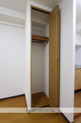 ダイアパレス中新町305号の内装写真