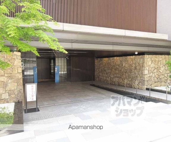 シエリア京都山科の玄関写真