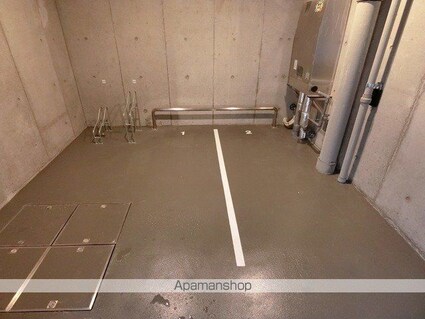アーバンパーク方南町[1DK/31.74m2]の駐車場