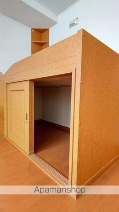 レオパレスドミール湯川[1K/23.18m2]の内装1