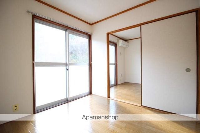 コーポ操扇山の内装写真