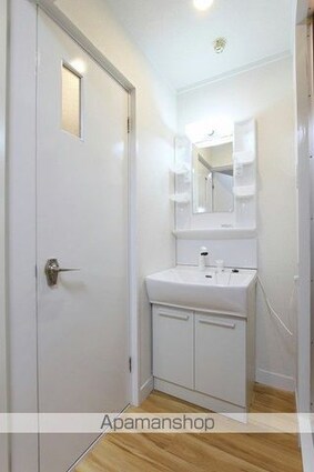 Ｒｉｖｉｅｒｅ[2LDK/48.6m2]の洗面所