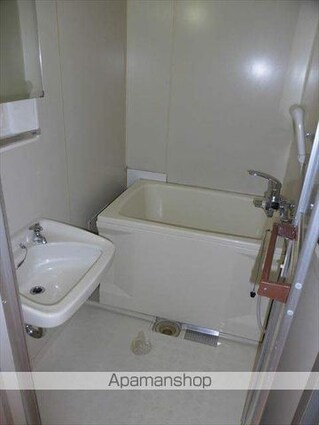 和歌山県和歌山市松江中１丁目[2DK/41.64m2]のバス
