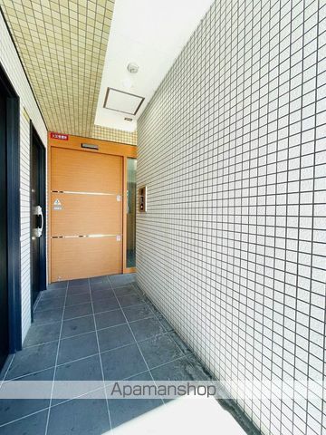 ドゥエリング千林の玄関写真