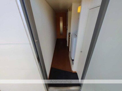 レオパレスエル・ビエント[1K/19.87m2]の玄関