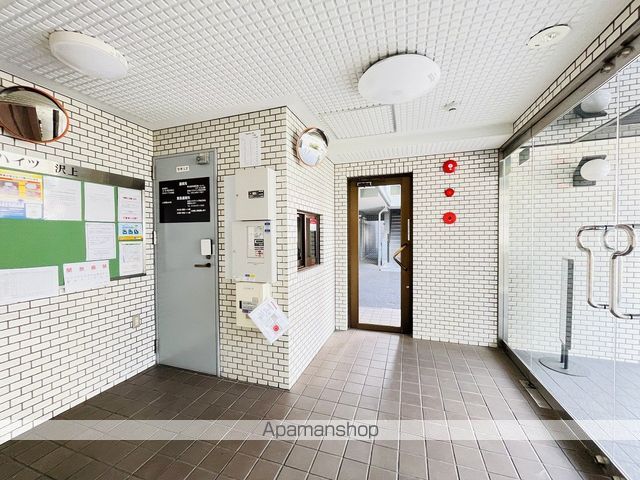 一光ハイツ沢上の玄関写真
