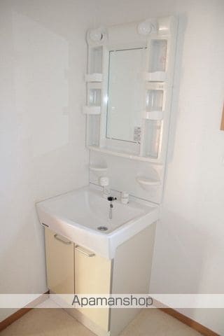 コテージハウス東鶉 K棟の内装写真