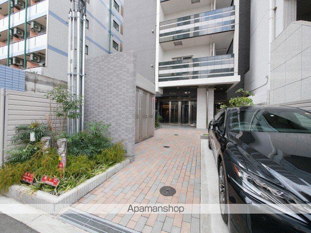 ユーズ7番館の玄関写真