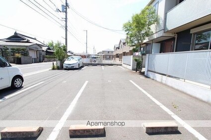 クレシェンドＫ[2LDK/59.01m2]の駐車場