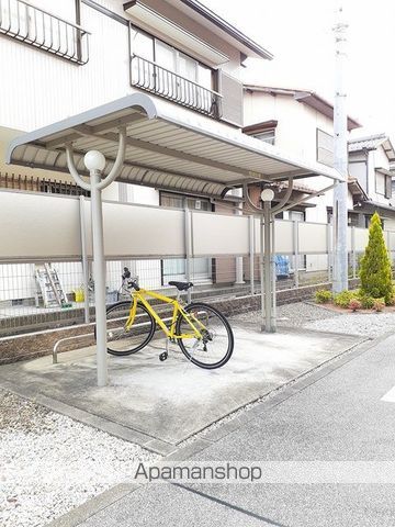 ボン スターブルAの玄関写真
