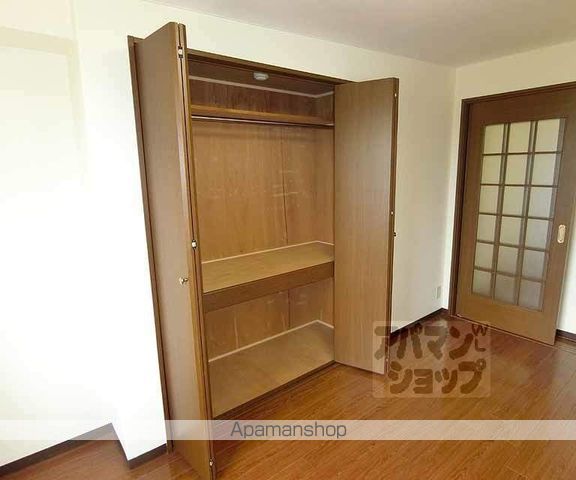 鳴滝音戸山町マンションの内装写真