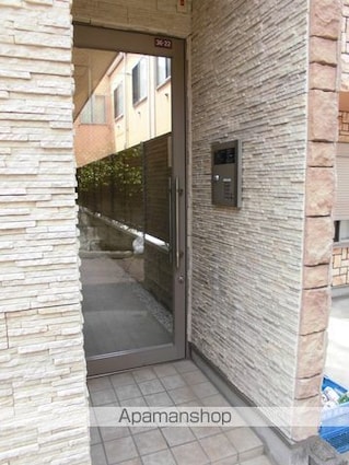 東京都杉並区高円寺南２丁目[1K/13.42m2]のエントランス3