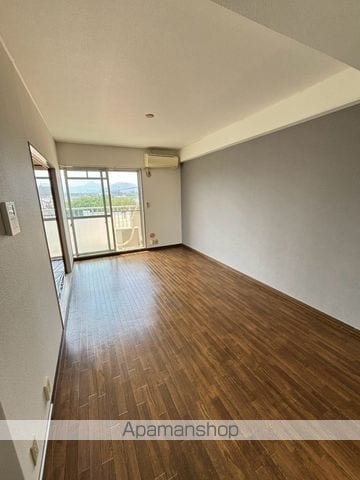 ドミール伏見の内装写真
