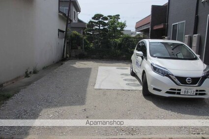 エクストリーム中島[1K/25m2]の駐車場1