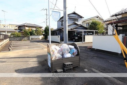 香川県高松市円座町[2LDK/50.09m2]の共用部1