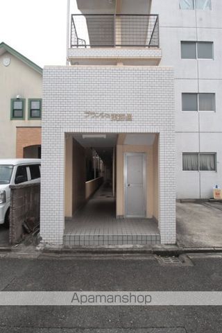 ブランシュ東海通の玄関写真
