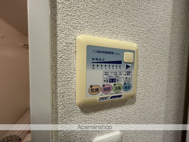 オーキッドレジデンス塚本の内装写真