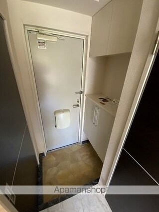 パークソレール[1R/26.96m2]の玄関