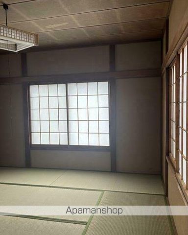諏訪貸家の内装写真