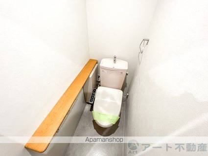 コートエルⅢ[2LDK/57.59m2]のトイレ