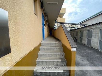 ヴィラ・アンソレイエ寺井町[3LDK/74.66m2]の共用部3