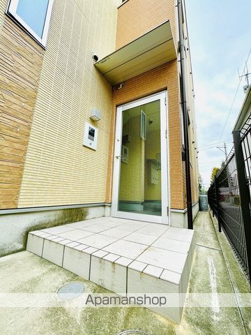 グランシエロ関目高殿の玄関写真