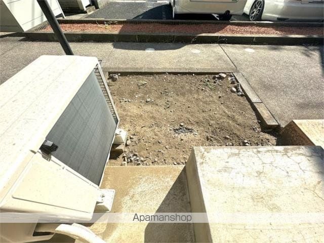 メゾネット南増尾の内装写真