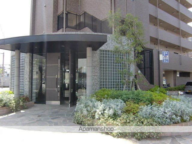 アルグラッド福島WESTの玄関写真
